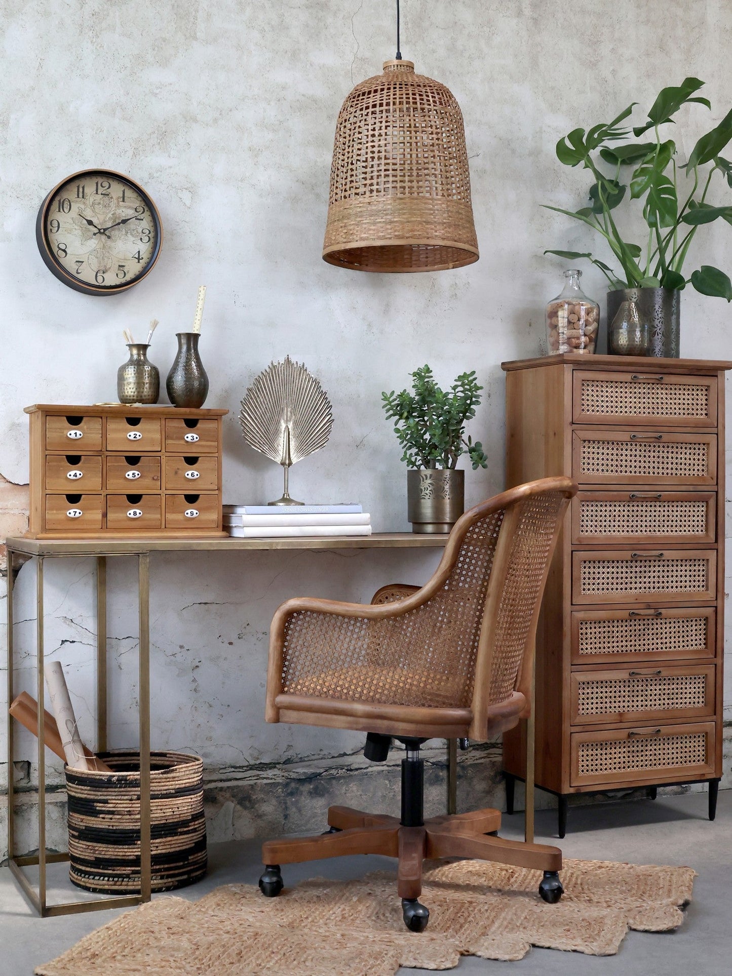 Chic Antique - Alter Französischer Bürostuhl mit Geflecht