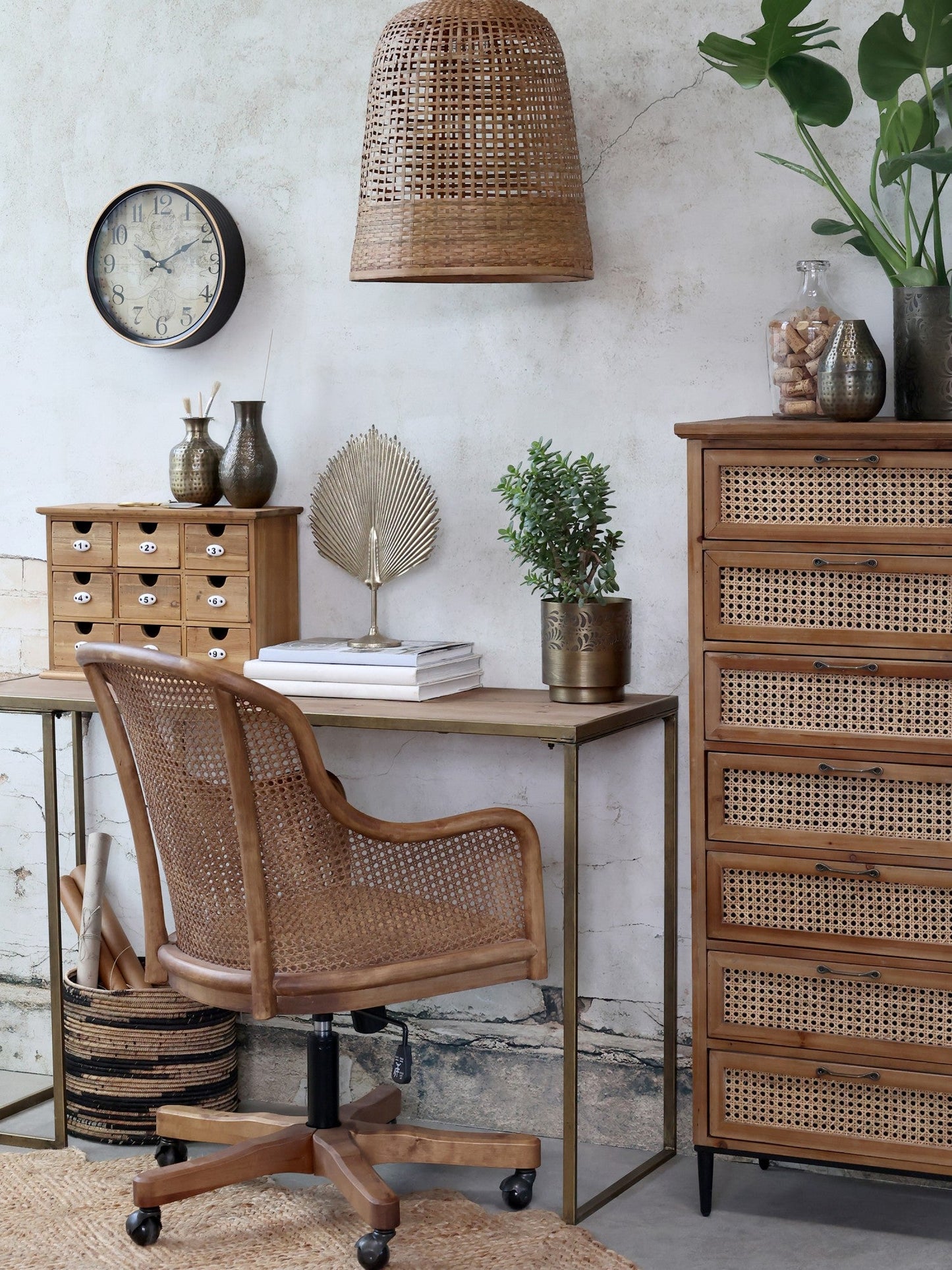 Chic Antique - Alter Französischer Bürostuhl mit Geflecht