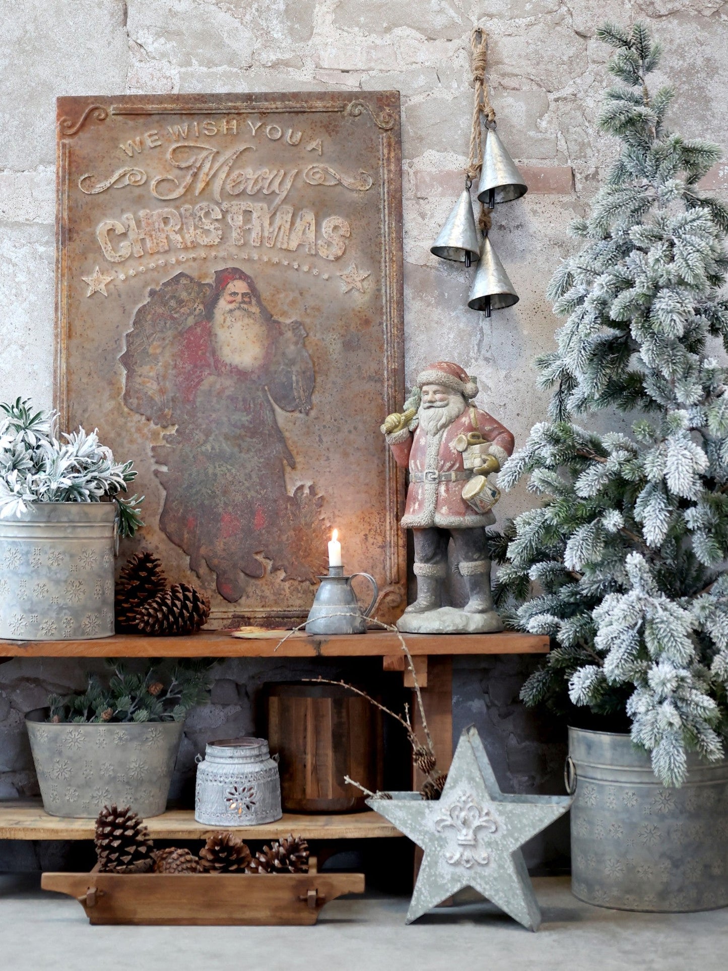Chic Antique - Großes Vintage-Schild mit Weihnachtsmann, 100x64 cm