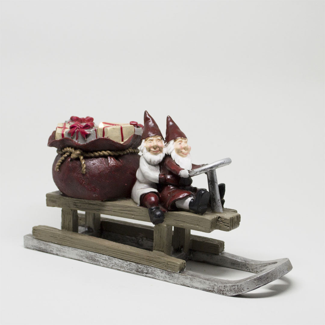 Harvesttime – Weihnachtsmänner auf Schlitten mit Geschenken