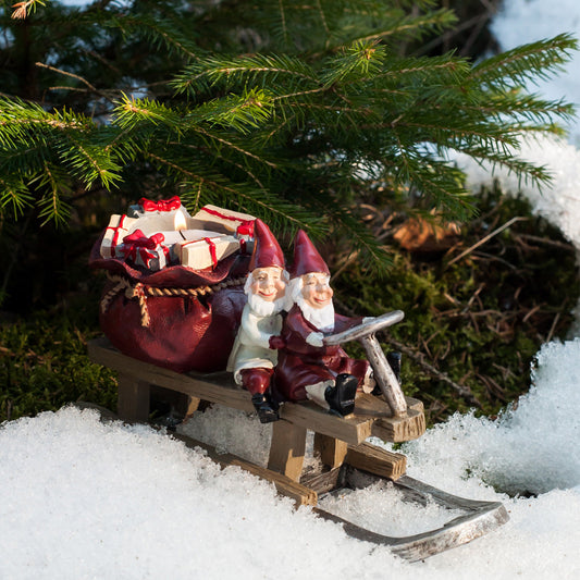 Harvesttime – Weihnachtsmänner auf Schlitten mit Geschenken